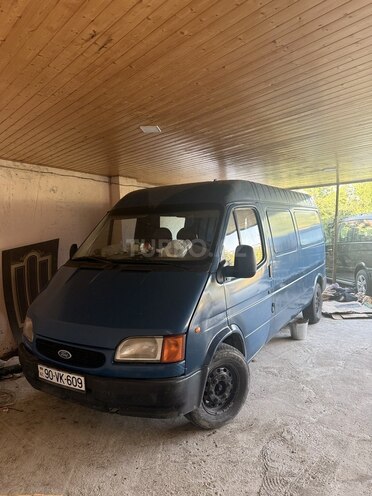 Ford Transit-1