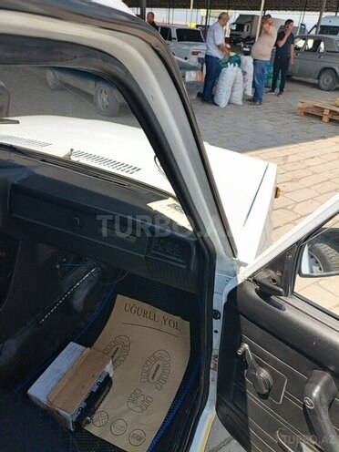 LADA (VAZ) 2107-6