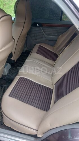 Mercedes E 250-5