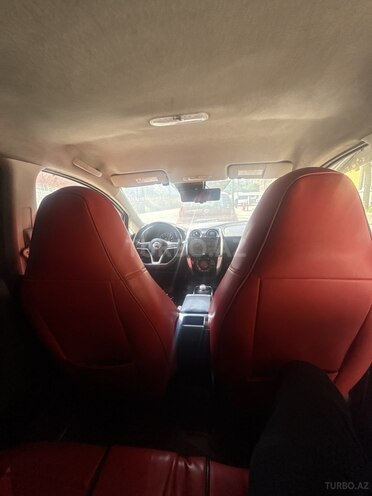 Nissan Note-7