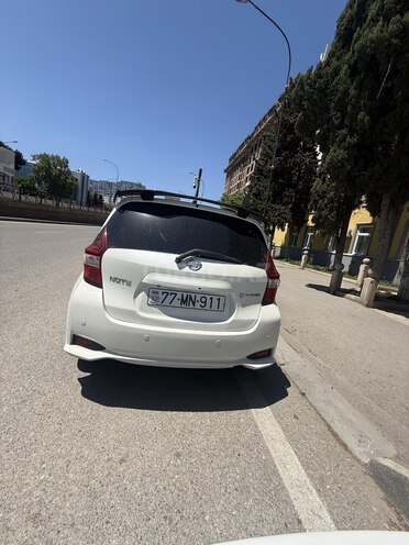 Nissan Note-2