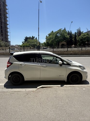 Nissan Note-4