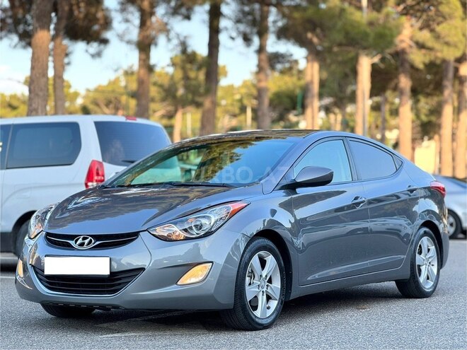 Hyundai Elantra-5