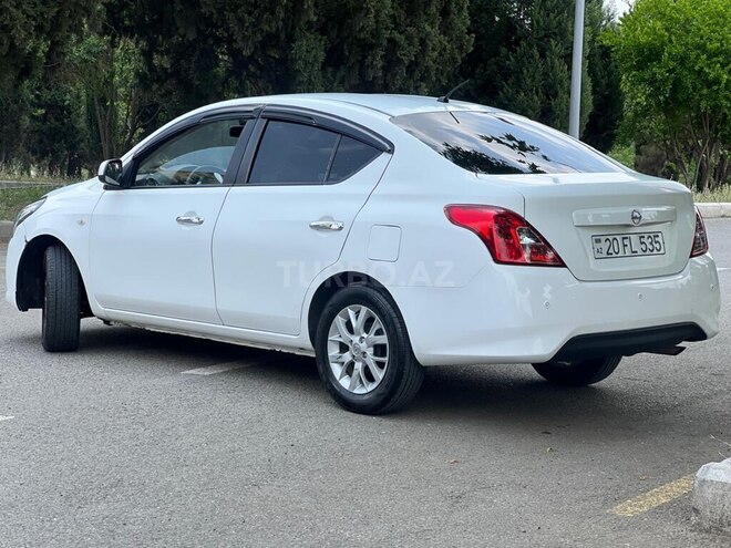 Nissan Sunny-11