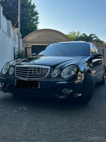Mercedes E 350-1