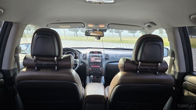 Kia Sorento-14