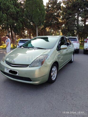 Toyota Prius-7