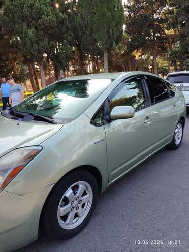 Toyota Prius-8