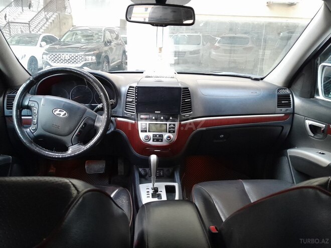 Hyundai Santa Fe-5