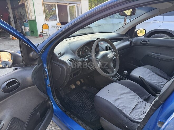 Peugeot 206-10