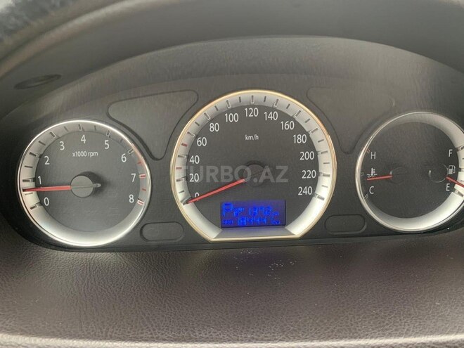 Hyundai Sonata-9