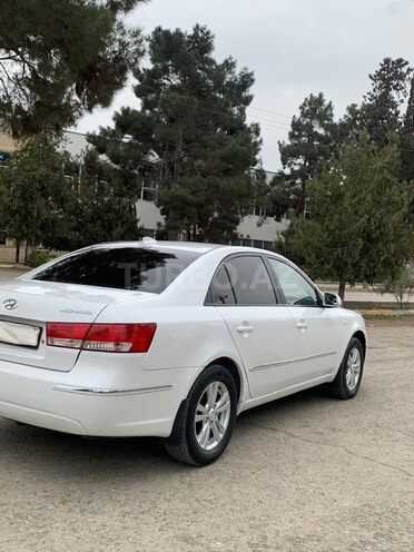 Hyundai Sonata-6