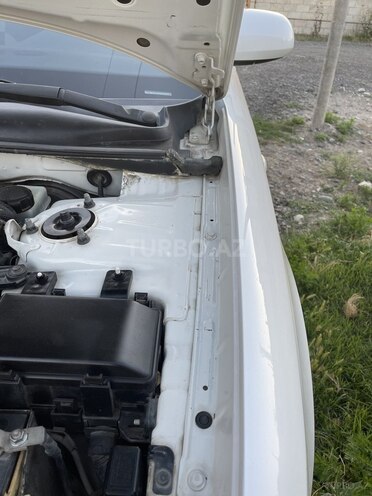Hyundai Sonata-12