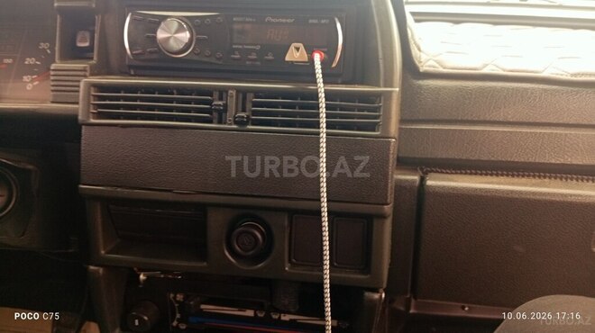 LADA (VAZ) 21099-10