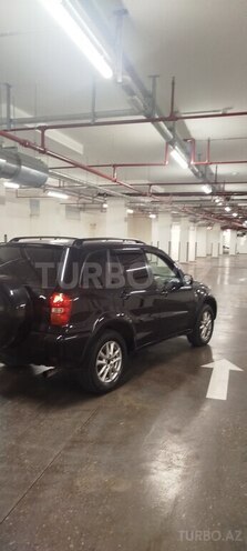 Toyota RAV4-11