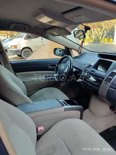 Toyota Prius-9