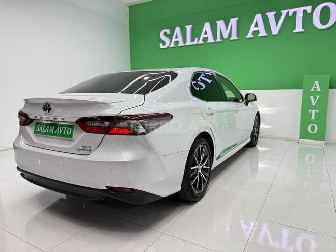 Toyota Camry-4