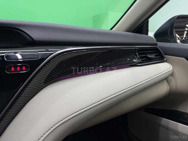 Toyota Camry-17