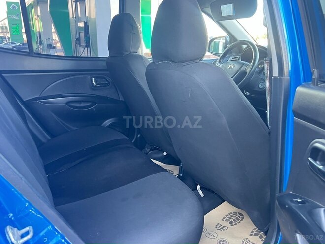 Kia Picanto-12
