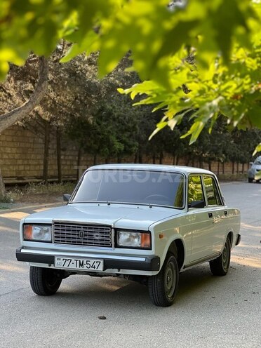LADA (VAZ) 2107-1