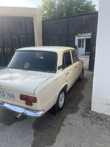 LADA (VAZ) 21011-4