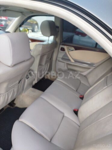 Mercedes E 200-9