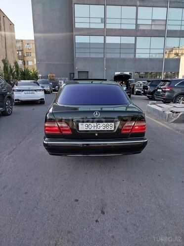Mercedes E 200-7