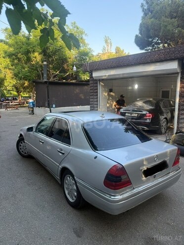 Mercedes C 230-3