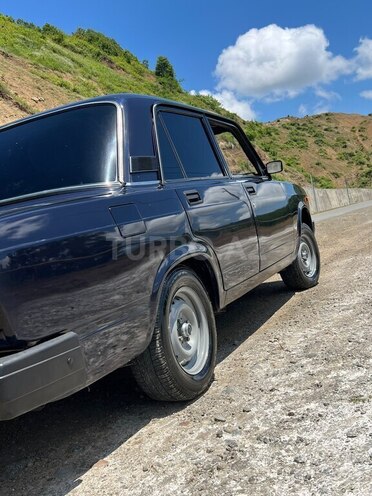 LADA (VAZ) 2107-2