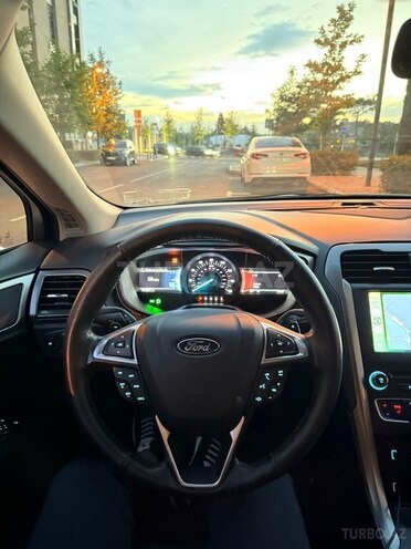Ford Fusion (North America)-18