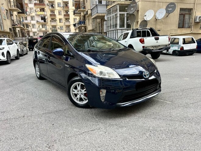 Toyota Prius-9