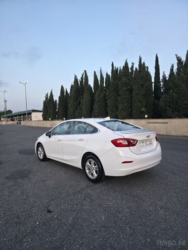 Chevrolet Cruze-9