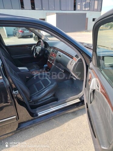 Mercedes E 320 4MATIC-11