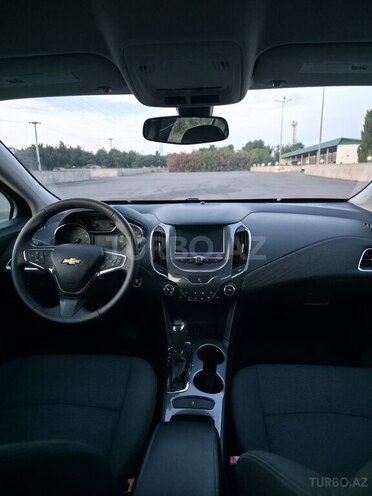 Chevrolet Cruze-15