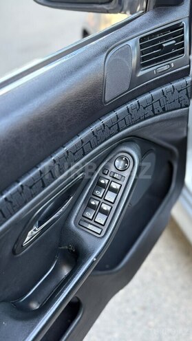 BMW 525-13
