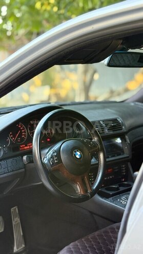 BMW 525-7