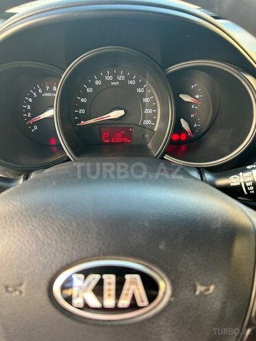 Kia Rio-6