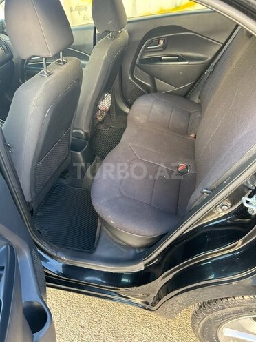 Kia Rio-8