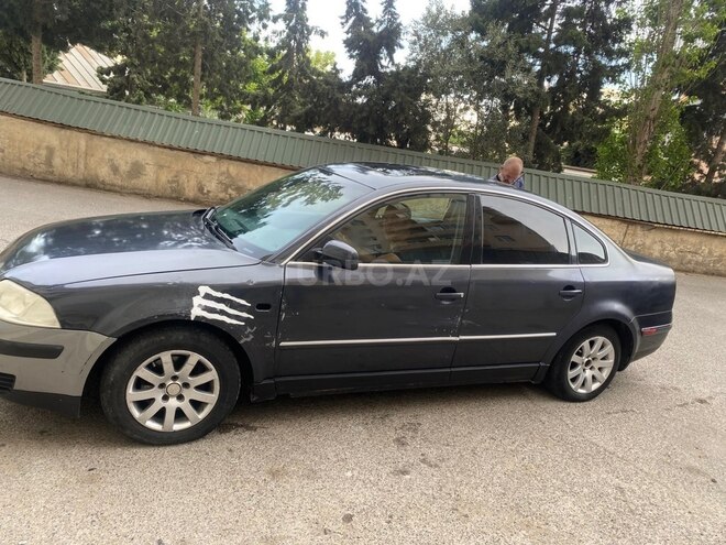 Volkswagen Passat-2