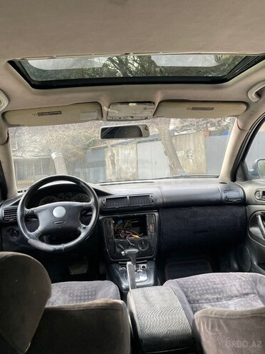Volkswagen Passat-11