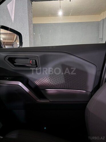 Toyota RAV4-8