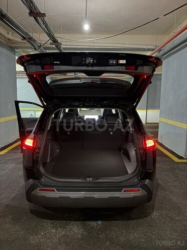Toyota RAV4-11
