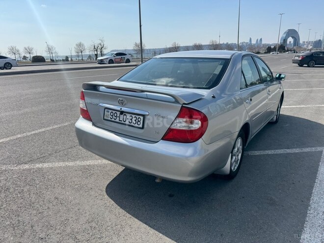 Toyota Camry-3