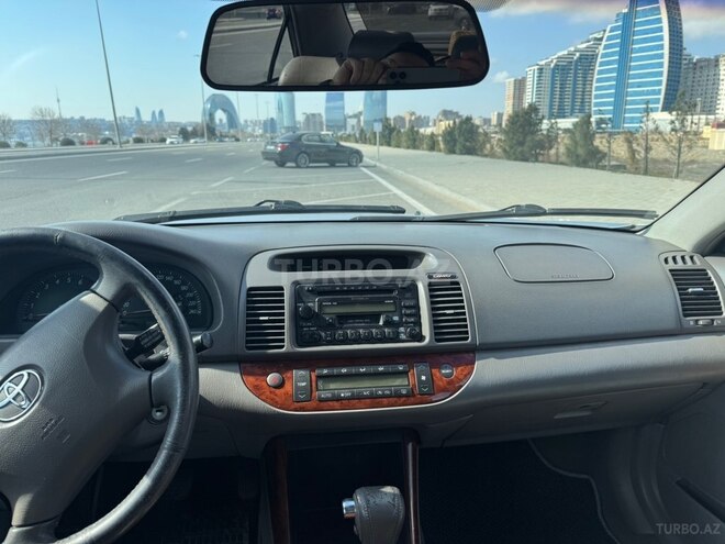 Toyota Camry-6
