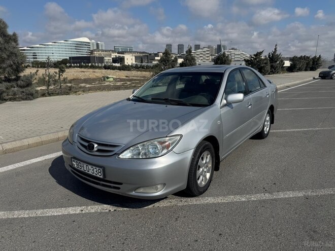 Toyota Camry-5