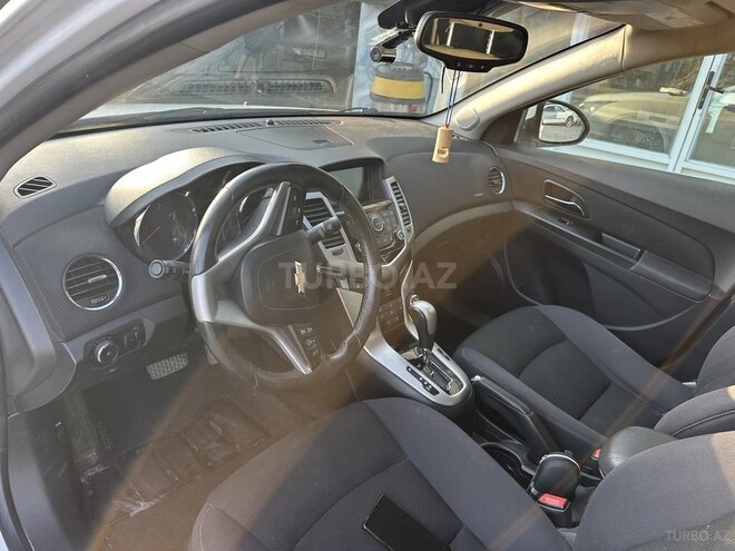 Chevrolet Cruze-6