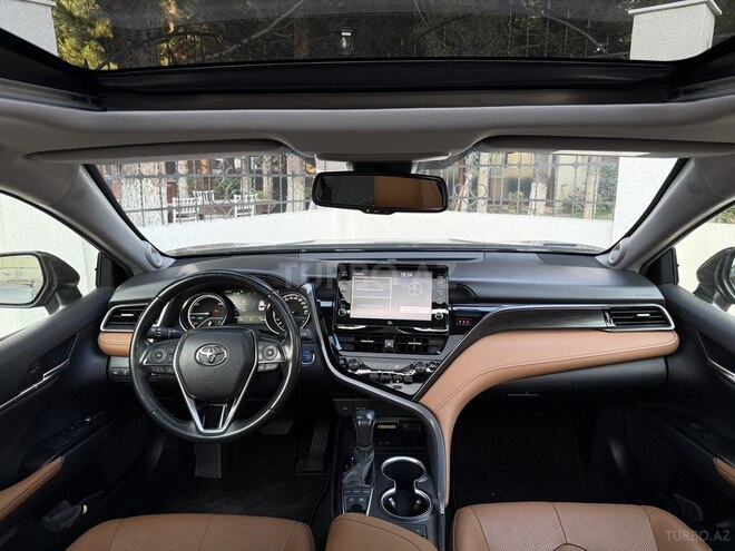 Toyota Camry-7