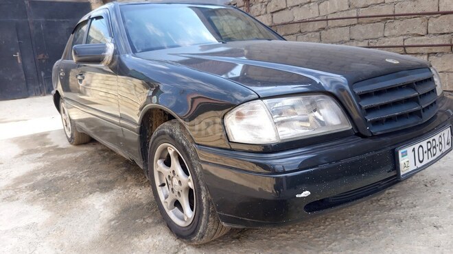 Mercedes C 180-3