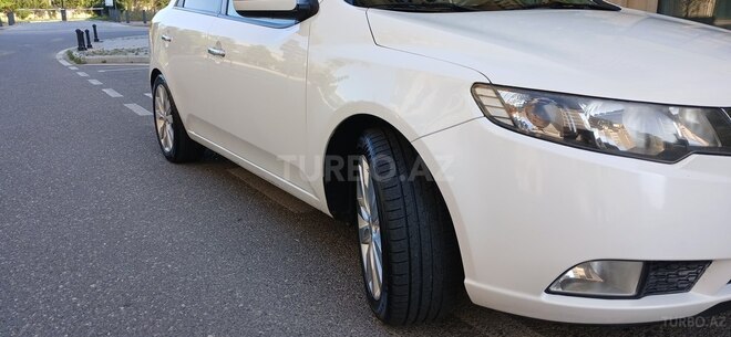Kia Cerato-12