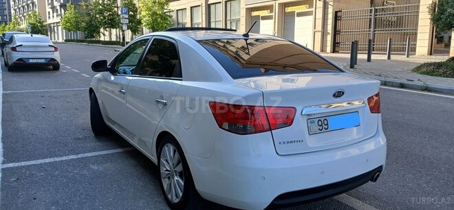Kia Cerato-4
